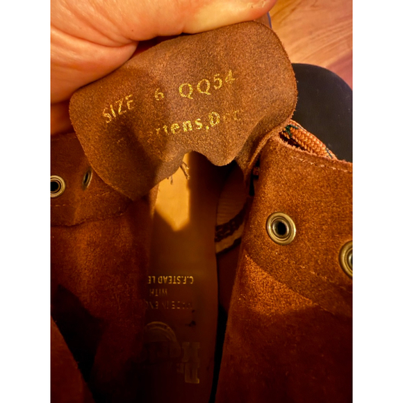 Women's Dr. Martens Brown Suede Ankle Boots UK 6 - Picture 6 of 6